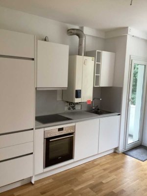Flingern: 2-Zimmer-Wohnung mit modernem Bad und Balkon