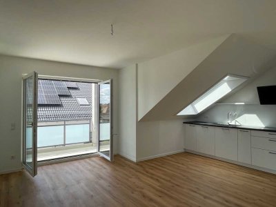 2024 fertiggestellte 2-Raum-DG-Wohnung mit geh. Innenausstattung in Rain am Lech ohne Lift