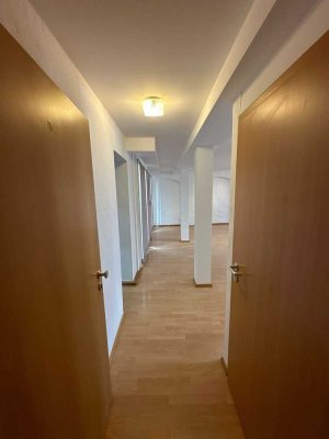 1-Zimmer-Wohnung mit Einbauküche in historischem Gebäude von 1470