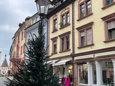 2 Zimmer Altbau neu renoviert frei ab 1.9.