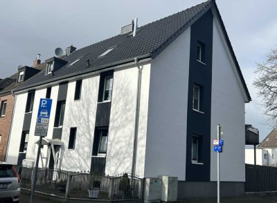 Exklusive, möblierte 2-Raum-DG-Wohnung Nähe Elisabeth Krankenhaus