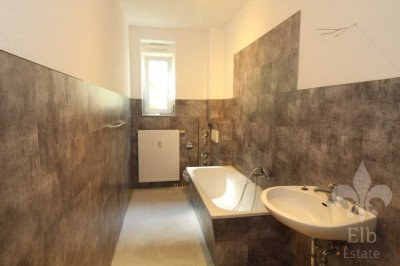 In neuem Glanz - Erdgeschosswohnung mit 3 Zimmern, Terrasse, Rollläden & Tageslichtbad in Sudenburg