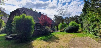 Gepflegt + großzügig * 1-2 Familienhaus in ruhiger, bevorzugter Lage * 2 Küchen * 2 Bäder uvm