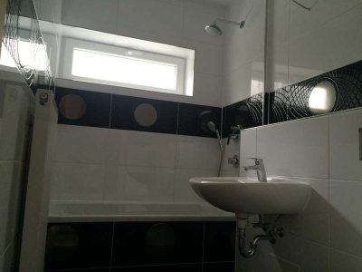 Komplett renovierte 3-Zimmer Erdgeschoss Wohnung mit Balkon und Aufzug in Albstadt