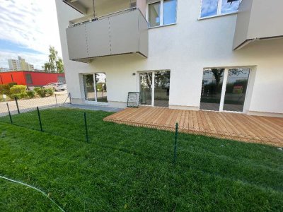 Moderne Neubauwohnung im beliebten Westen! Mit EBK, Terrasse und kleinem Garten!