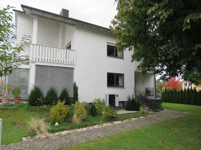 Einfamilienhaus mit Doppelgarage in bevorzugter und sehr ruhiger Wohnlage von Landau