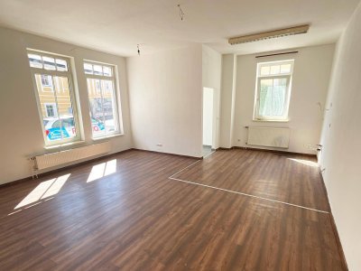 Großzügige 4-Zimmer-Wohnung mit viel Stauraum - über 100 m²
