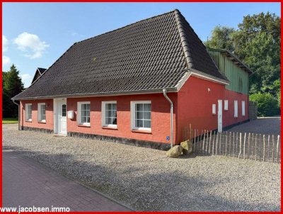 Ehemalige kleine Hofstelle -
ländlich geprägt und  überwiegend saniert