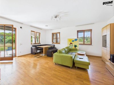 Exklusives Einfamilienhaus mit 8 Zimmern, sonniger Terrasse und weitläufigem Grundstück
