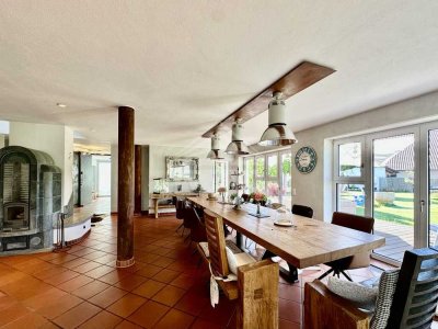 *EXKLUSIV*
Luxuriöse Unternehmervilla mit viel Charme und größtmöglicher Privatsphäre-TOP STANDORT