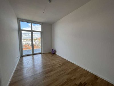 Stilvolle 2,5-Zimmer-Wohnung / großzügiger Balkon & moderne Austattung
