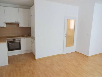 UNBEFRISTET 714,92 € inkl. Heizung&amp;WW, moderne Küche &amp; Bad, ruhige Innenhoflage, 2Min zur U3