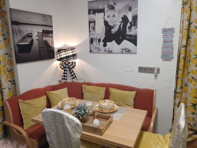 Möblierte 1-Zimmer Ferienwohnung mit tollem Boxspringbett