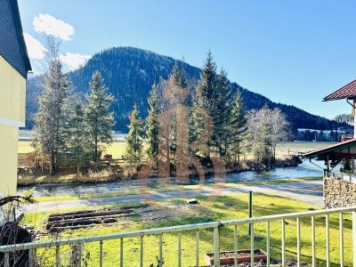 Idyllische Gartenwohnung mit Haus Charakter, Bergkulisse &amp; Carport