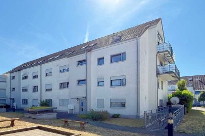 Eschborn: Einfach zum Wohlfühlen!! Attraktive und großzügige DG-Wohnung