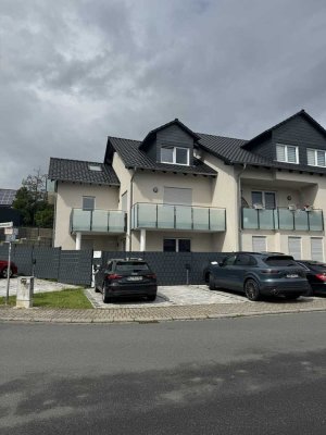 stilvolle 2-Zimmer-Wohnung mit Balkon und Einbauküche in Obernburg am Main