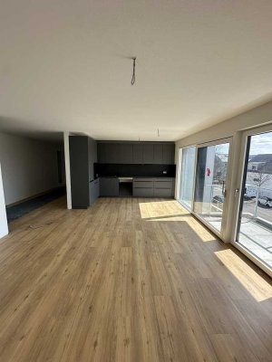 Neubau 2025 1 OG. Links Korberhöhe