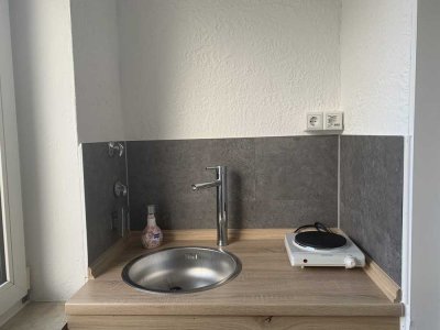 1-Zimmer-Appartement mit Pantryküche in Köln-Zündorf - renoviert & bezugsfertig