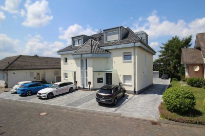 Geräumig, Auf 2 Ebenen, Großer Balkon in Kastellaun