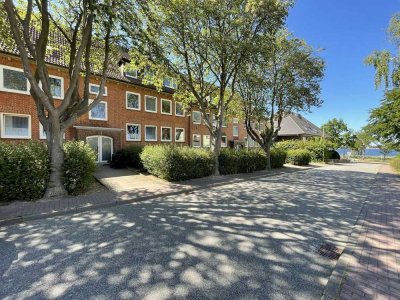 2 ZIMMER | WASSERNÄHE | HOLZDIELENBODEN | BADEWANNE