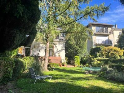 Direkt vom Eigentümer! Traumhaftes 1-3 Familienhaus in bester Lage!