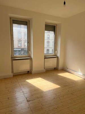 *Offenbach* Erstbezug nach Sanierung 3-Zimmer-Wohnung mit EBK