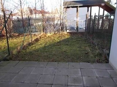 *** Günstige 1-Zimmer mit EBK, Aufzug, Gartenterrasse und Wannenbad in Uninähe!! ***