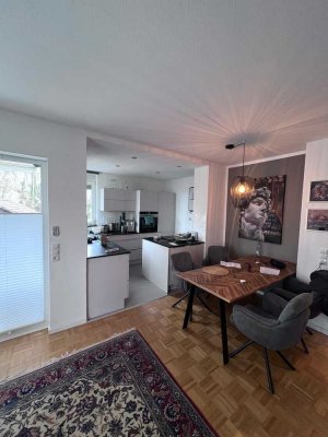 Stilvolle 3-Zimmer-Hochparterre-Wohnung mit gehobener Innenausstattung mit EBK in Offenbach am Main