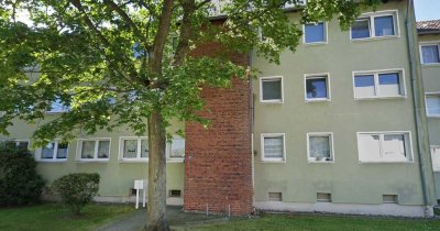 Schöne und modernisierte 3-Zimmer-Hochparterre-Wohnung mit Balkon in Bochum