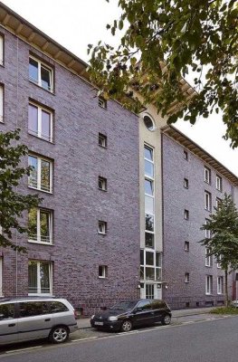 Helle 3-Zimmer-Wohnung in Mülheim-Stadtmitte mit Loggia