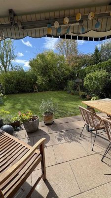 - Reserviert - Moderne 4,5-Zimmer Erdgeschosswohnung mit Gartenanteil und 2 TG-Stellplätzen