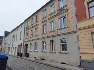 + + hochwertig sanierte Zweizimmerwohnung neben dem Salzlandtheater - Nachmieter gesucht + + + +