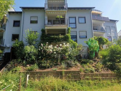 Großzügige 4,5-Zimmer Maisonette-Wohnung mit Blick ins Grüne
