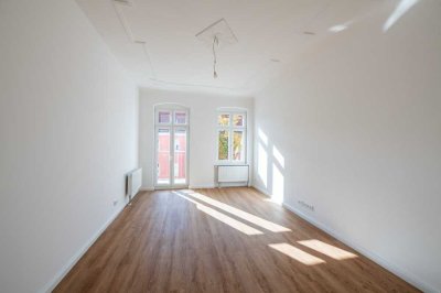 Traumhaft schön: Sanierte 2-Zimmer-Wohnung mit Balkon am Schillerpark - Provisionsfrei!