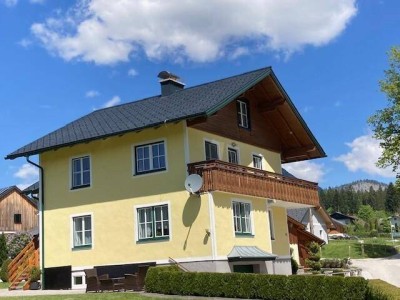 Geräumiges Wohnhaus in sonniger, ruhiger Lage