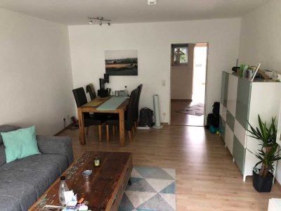 Vermietete 2-Zimmer-Wohnung mit Balkon, Aufzug & Stellplatz im Innenhof