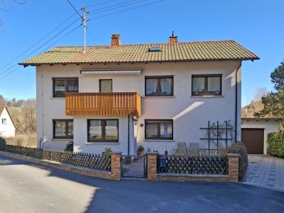 Charmantes MFH mit Garten, Garage und Balkon