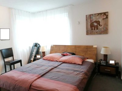 Schöne Gartenwhg. mit Terrasse und separater Souterrainwhg.