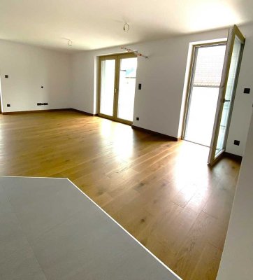 NEUBAU - 4,5 ZIMMER - WOHNUNG -TOP AUSSTATTUNG