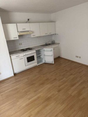 helle 2 Zimmer Wohnung