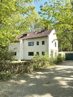 Charmantes Einfamilienhaus am Forst Grunewald – Natur trifft Stadtleben
