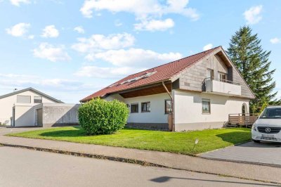 Familienfreundliches Wohnhaus in toller Lage und sehr großem Grundstück