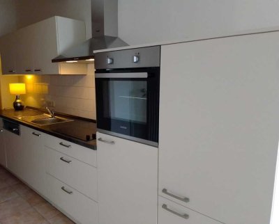 Großzügige 4-Zimmer Wohnung mit Terrasse