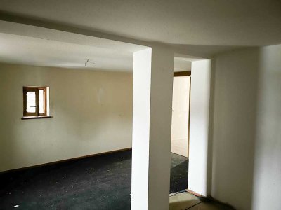 Vierseitenhof mit Weidegrundstück