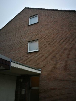 Helle 3-Zimmer-Wohnung mit Balkon in Neuss-Gnadental