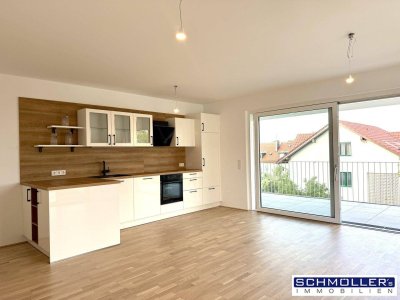 Erstbezug - Hochwertige 3-Zimmer-Wohnung mit großem Terrasse und TG-Platz