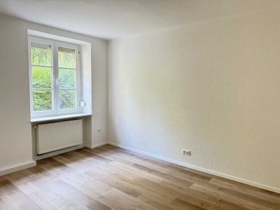 2-Zimmer EG Wohnung mit Einbauküche