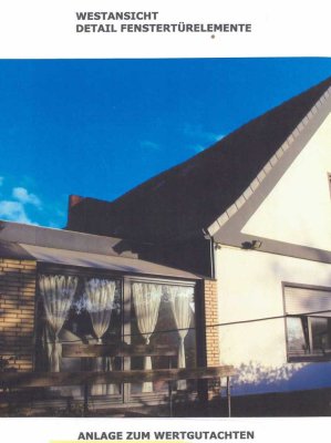 Renditestarkes, genehmigtes 4-Fam. mit noch einigen offenen Innenarbeiten, für geübte Handwerker !