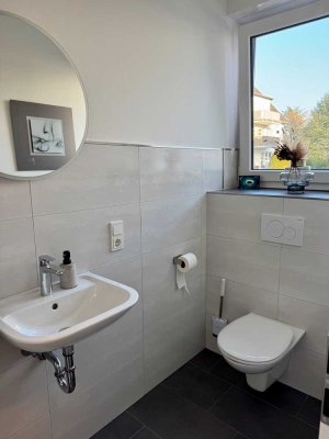 Neuwertige 3-Zimmer Maisonette-Wohnung. Einziehen und Wohlfühlen