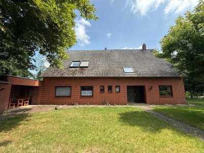 Zweifamilienhaus mit großem Grundstück in Edemissen OT Rietze